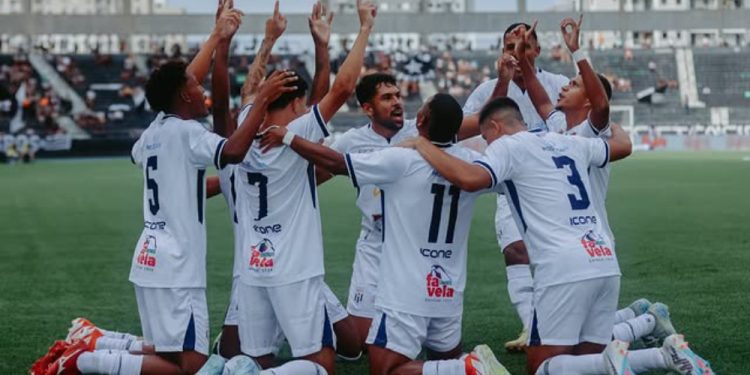 Maricá vence Boavista e assume a liderança do Campeonato Carioca.